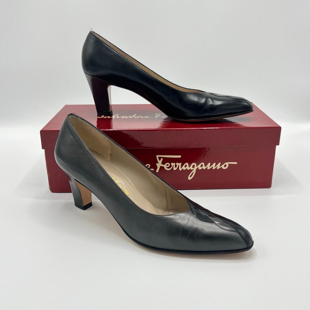 Vintage Salvatore Farragamo Black & Gray Leather Two-Tone Pumps Size 8 AAAA